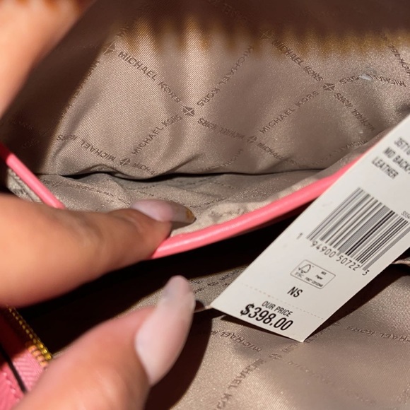 Michael kors back pack and wallet set - Picture 7 of 11